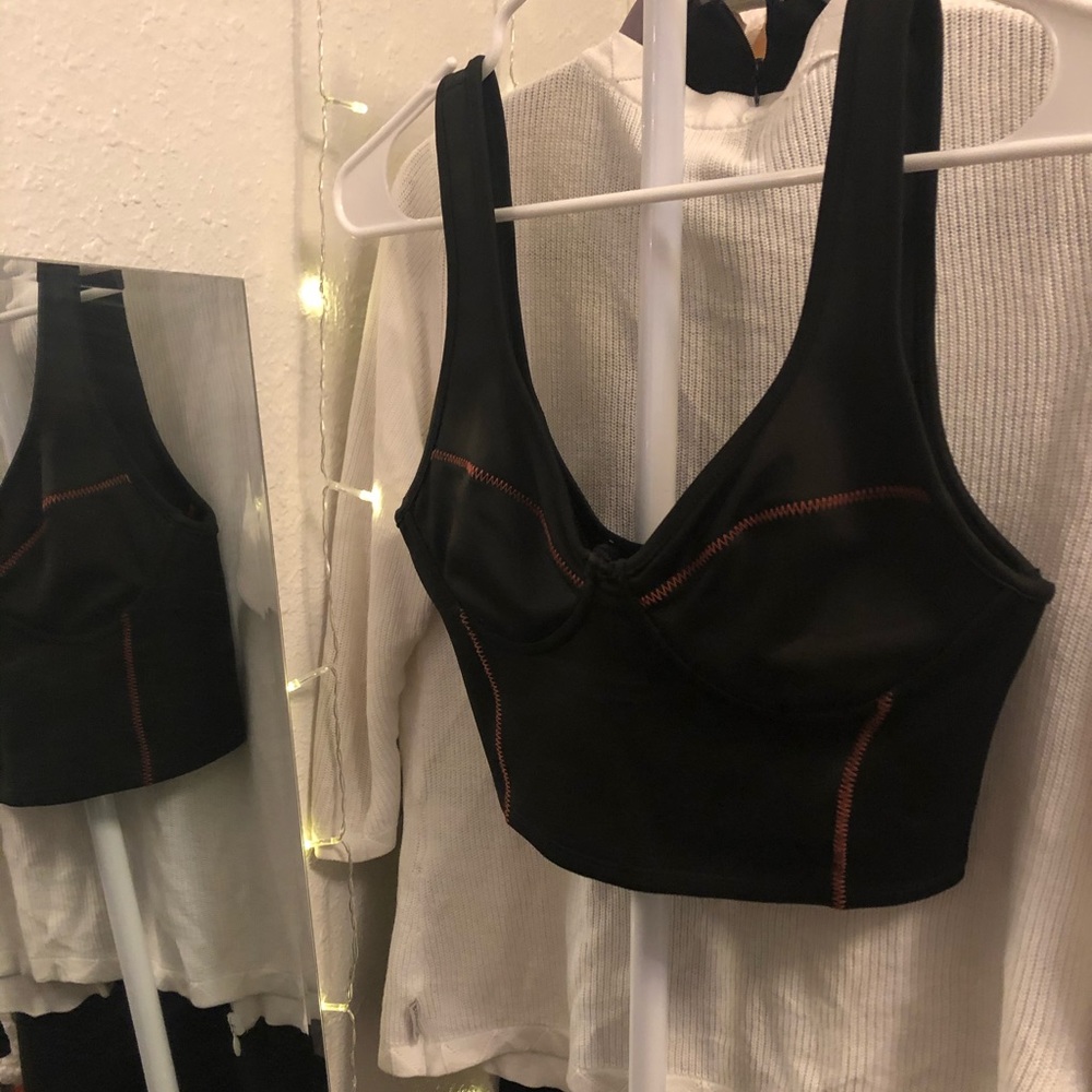 Crop top with orange contrast lines